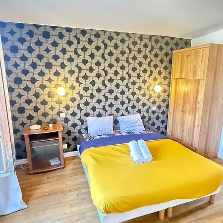 Large With Equipped Kitchen Near Paris Apartment *